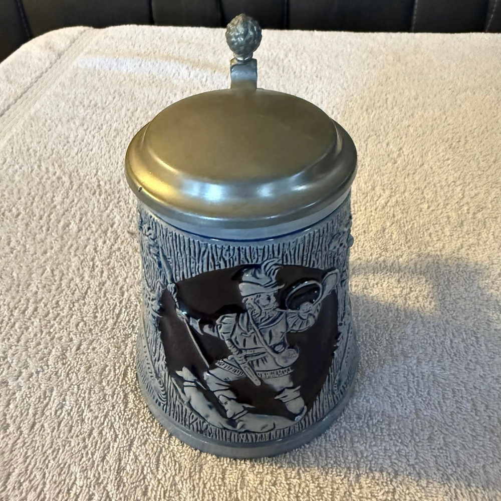 Blue and Brown Hunter Themed Beer Stein Mug, One Size - Picture 3 of 13